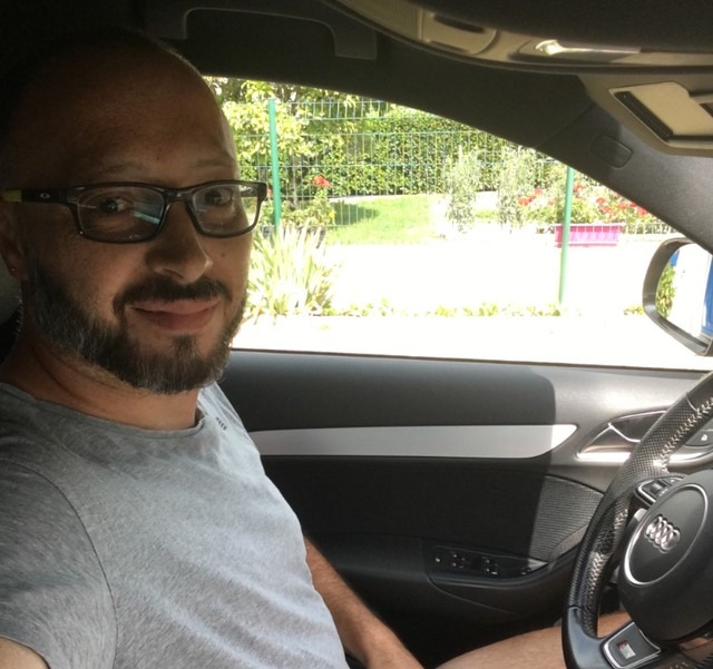 Profil de Naser